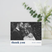 Retro Bold Typography Navy Blue Wedding Bedankt Briefkaart (Staand voorkant)