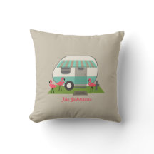 Retro Camper met Flamingos Pillow