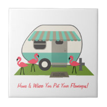 Retro Camper met flamingos