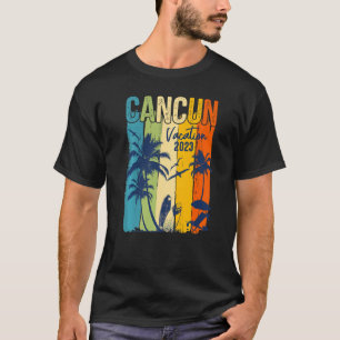 Retro Cancun 2023 Mexico Family Vacation Group Pre T-shirt