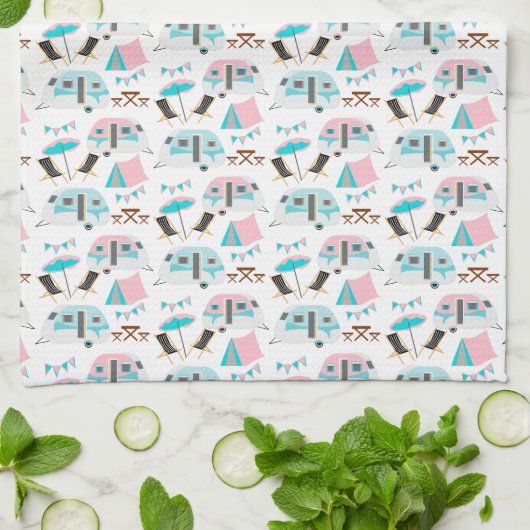 Retro Caravan Camping Cute Pattern Theedoek (Gevouwen)