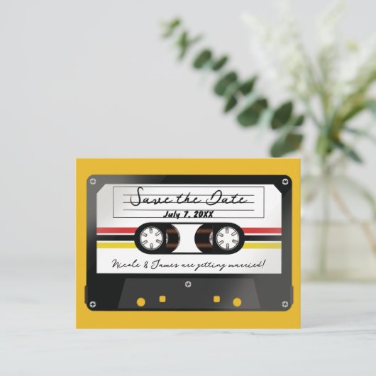 Retro Cassettebandje Geel 90's Save the Date Aankondigingskaart (Staand voorkant)