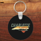 Retro Charlotte North Carolina US City Map Sleutelhanger (Voorkant)