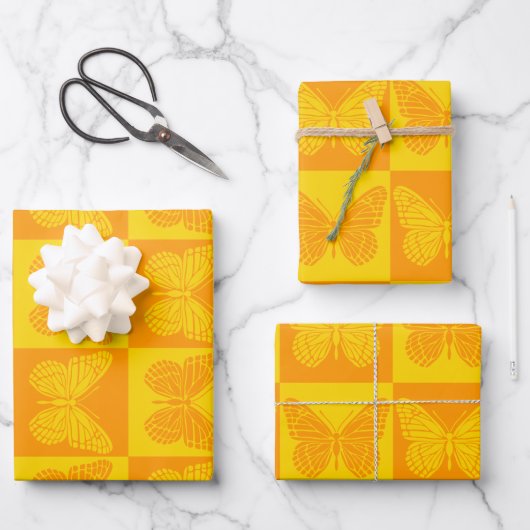 Retro Checkerboard Butterfly Pattern Yellow Oranje Inpakpapier Vel (Voorkant)