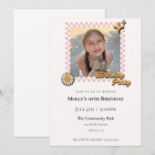 Retro Checkered foto verjaardag uitnodiging (Voorkant / Achterkant)