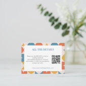 Retro Cirkel Scallop Mid Century QR CODE Bruiloft Informatiekaartje (Staand voorkant)