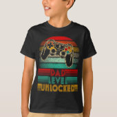 Retro Dad Level Unlocked New Dad Controller Father T-shirt (Voorkant)