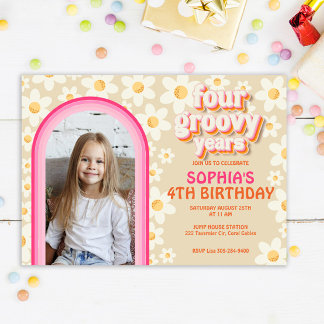 Retro Daisy Rainbow 4e anniversaire Invitation pho