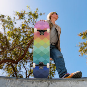 Retro esthetische levendige regenboogvormen patroo skateboard