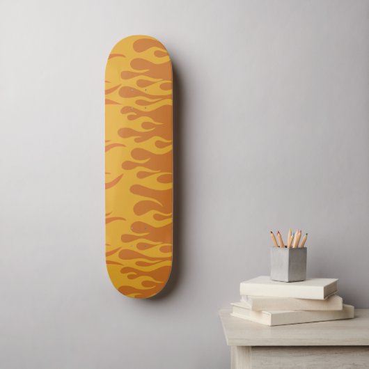 Retro Fire Flames Burnt Oranje 60s 70s Skateboard (Muurkunst)