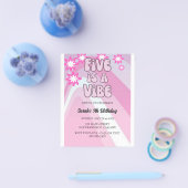 Retro Five is een Vibe Rainbow Pink Birthday Flyer (Enkel)