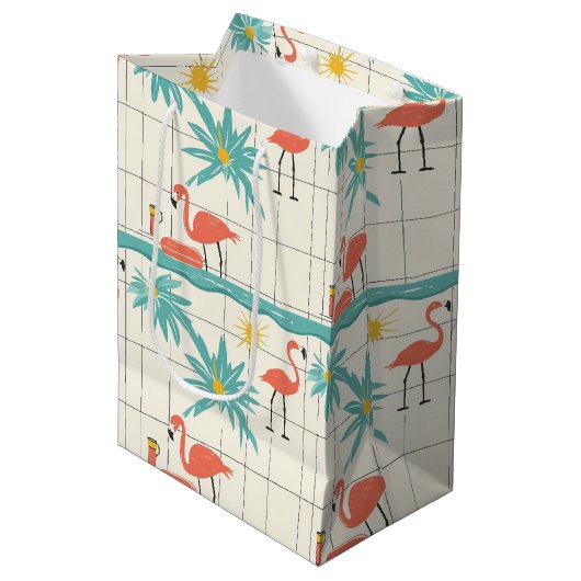 Retro Flamingo Poolside Summer Pattern (2) Medium Cadeauzakje (Voorkant Gekanteld)