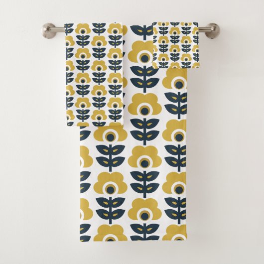 Retro Floral Pattern Navy and Mustard Yellow Bad Handdoek (Insitu)