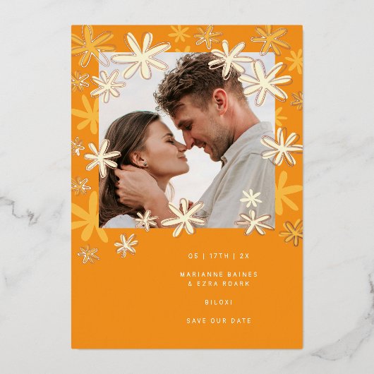 RETRO FLOWERS BEWAAR DE DATUM FOLIE UITNODIGING (Voorkant)