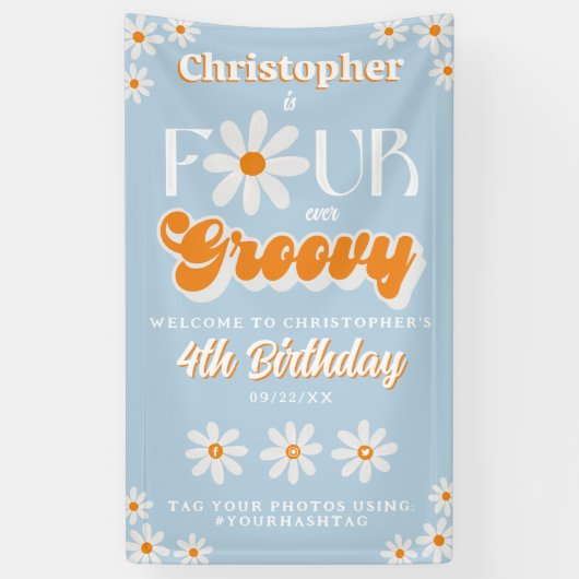 Retro Four Ever Groovy Boys 4e Verjaardag Welkom Spandoek (Verticaal)