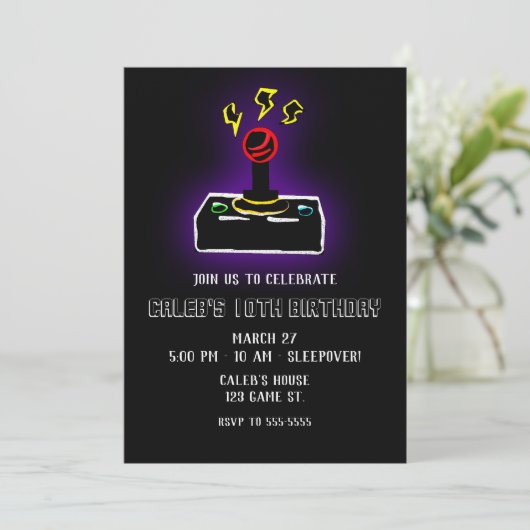 Retro Gamer Videogame Joystick Controller Party Kaart (Staand voorkant)