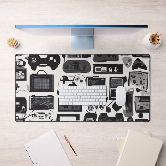 Retro Gaming Gadget Collage Mouse Pad (Bureau 1)
