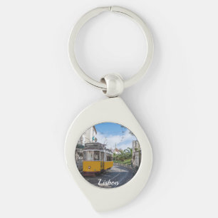 Retro gele tram op straat in Lissabon, Portugal Sleutelhanger