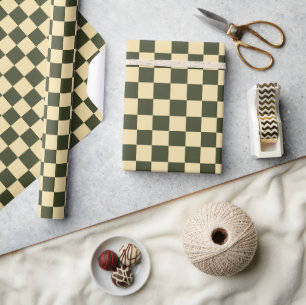 Retro geruit in olijfgroen en crème cadeaupapier