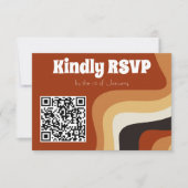 Retro Groovy 70s Burnt Oranje Boho Wedding QR Code RSVP Kaartje (Voorkant)