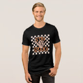 Retro Groovy Checkered Stay Spooky Halloween Tri-Blend Shirt (Voorkant volledig)