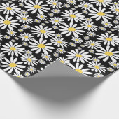 Retro Groovy Daisies Spring Pattern Black Cadeaupapier (Hoek)