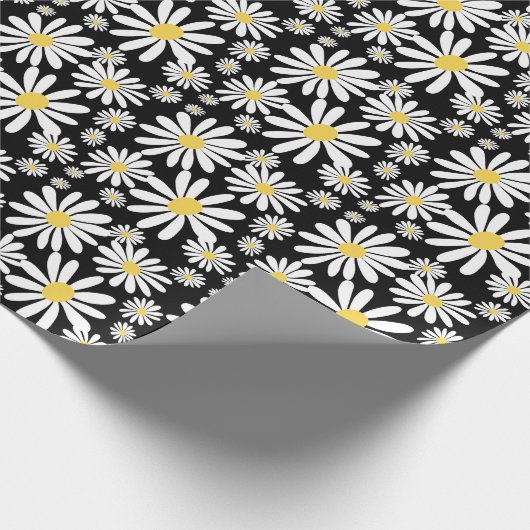 Retro Groovy Daisies Spring Pattern Black Cadeaupapier (Hoek)