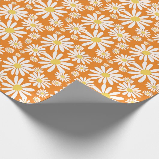 Retro Groovy Daisies Spring Pattern Oranje Cadeaupapier (Hoek)