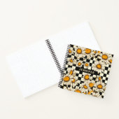 Retro Groovy Daisy Checkerboard gepersonaliseerde  Notitieboek (Binnen)