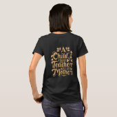 Retro groovy Een kind eerste leraar is zijn moeder T-shirt (Achterkant volledig)