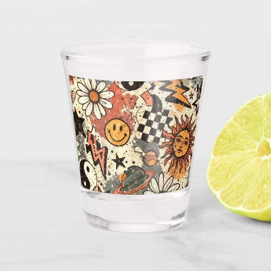 Retro Groovy Smiley Sun Daisy Psychedelic Pattern Shot Glas (Voorkant)