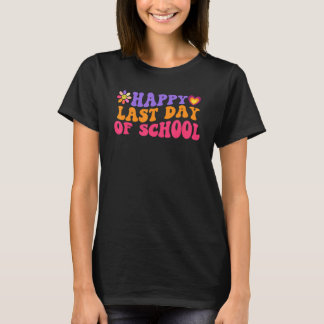 Retro Happy Last Day of School Daisy Flower Teache T-shirt