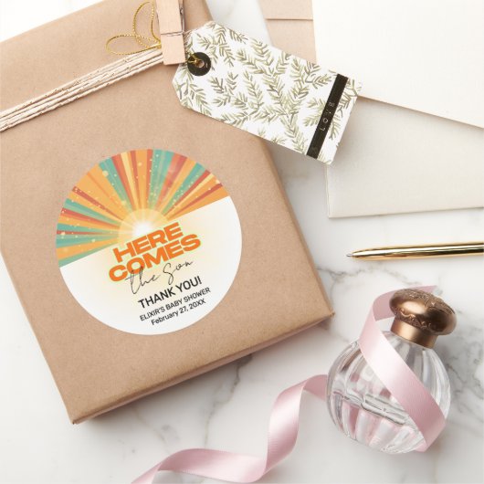 Retro hier komt het Son Baby shower Ronde Sticker (Geschenken)