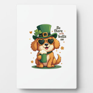 Retro Hond Op St. Patrick's Dag Met Bellen Aan Fotoplaat