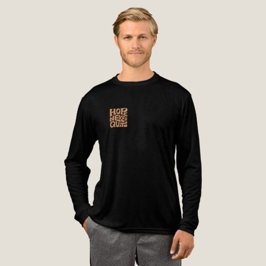 Retro Hope Never Quits Typography T-Shirt Design | (Voorkant)