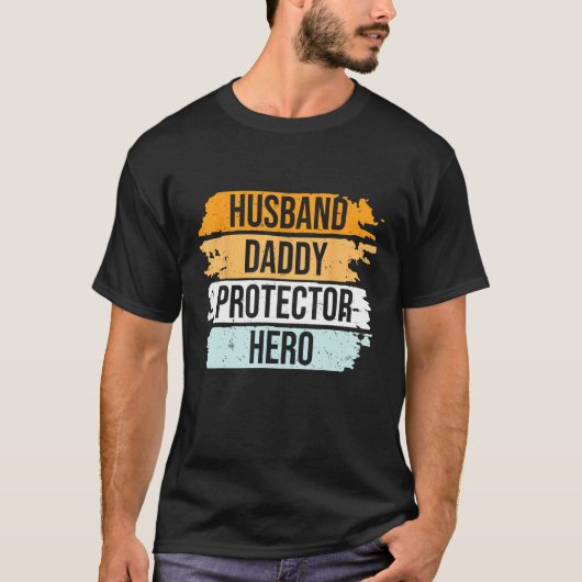 Retro Husband Daddy Protector Hero Father s Day Fo T-shirt (Voorkant)