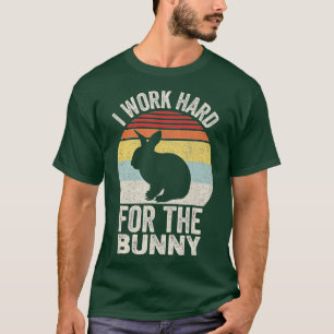  Retro ik werk hard voor de bunny T-shirt