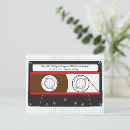 Retro Indie Mixtape Bruiloft Rood, Zwart & Wit Aankondigingskaart (Staand voorkant)