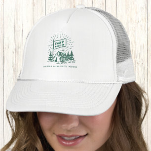 Retro Kamp Verloofde Meisjes Kampeer Weekend Trucker Pet