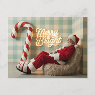 Retro Kerstman die ontspant in een pluizige stoel Feestdagenkaart