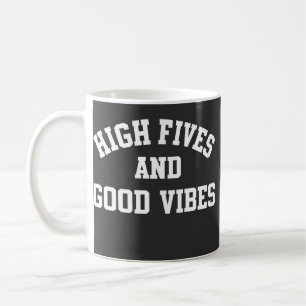 Retro koffiemok met High Fives en Good Vibes