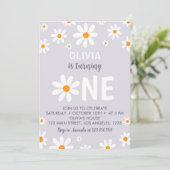 Retro Licht Paarse Daisy Verjaardagsfeestuitnodigi Kaart (Staand voorkant)