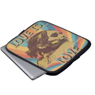 Retro Liefde is Liefde LGBTQ+ Trots Laptop Sleeve