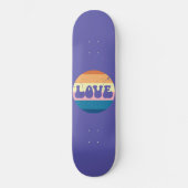 Retro Liefde Typografie Op Sunset Stripes Skateboard (Voorkant)