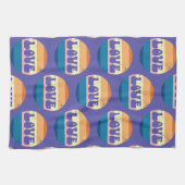 Retro Liefde Typografie Op Sunset Stripes Theedoek (Horizontaal)