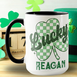 Retro Lucky Shamrock St Patrick's Day Monogram Mok