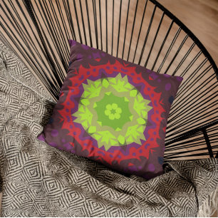 Retro Mandala Flower Green Red en Paars Kussen