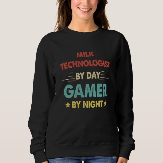 Retro Milk Technologist By Day Gamer By Night Trui (Voorkant)