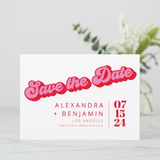 Retro Mod Groovy Vet Rood Roze Dambordpatroon Save The Date (Staand voorkant)
