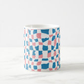 Retro Mod Roze Blauw Checkerboard Abstract Koffiemok (Center)